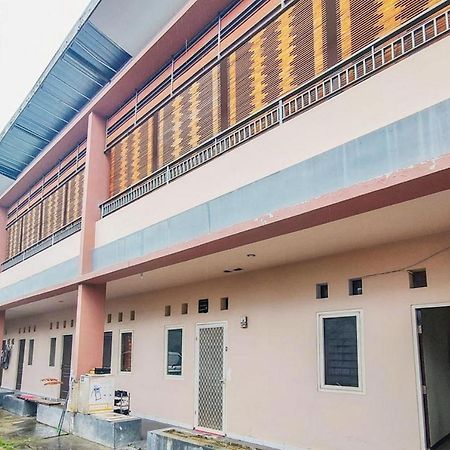 Chandra Graha Guesthouse Palu Exterior photo